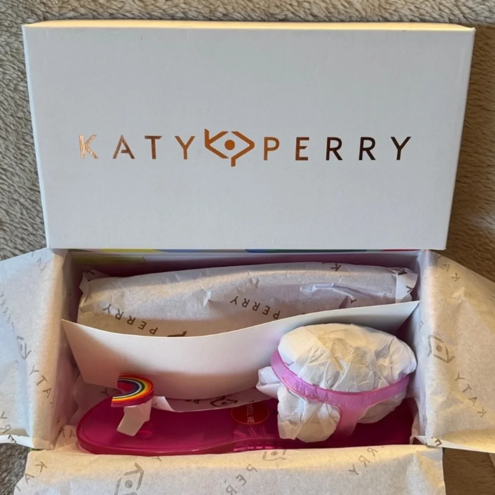 KATY PERRY The Geli Pink Rainbow Sandals - Picture 4 of 9